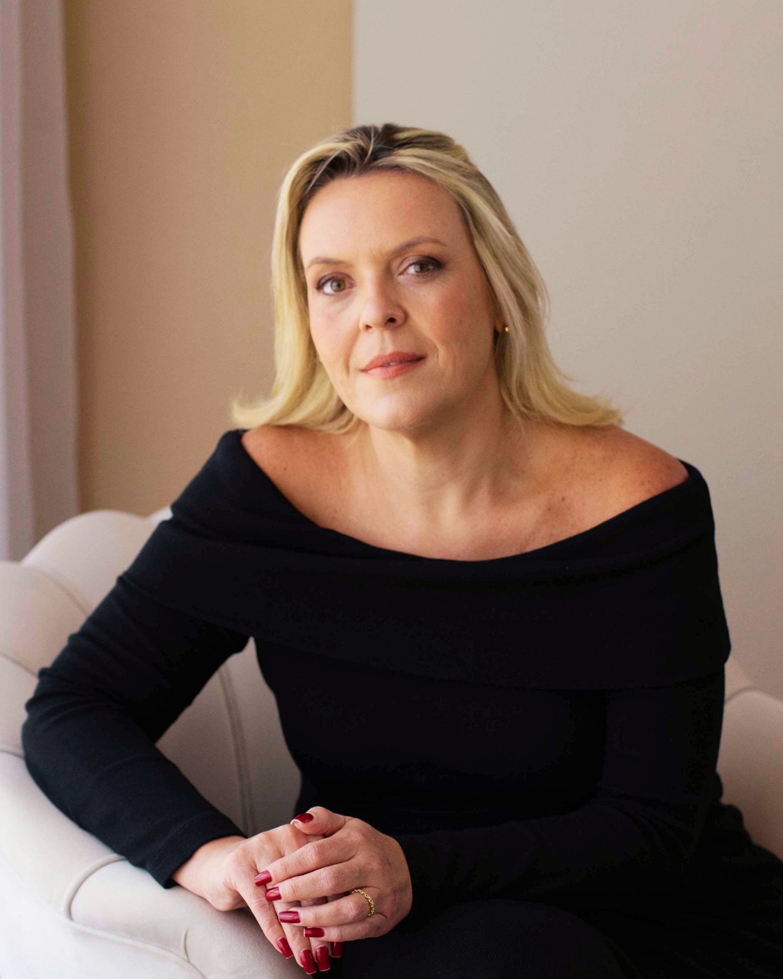 Retrato de Juliana Cardozo, advogada especialista em divórcio, inventário e planejamento patrimonial